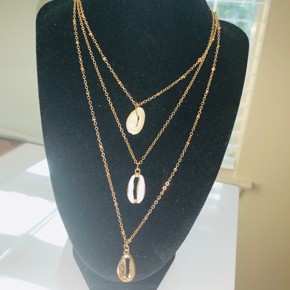 Shell Plating Alloy Necklaces - Picture 4 of 5